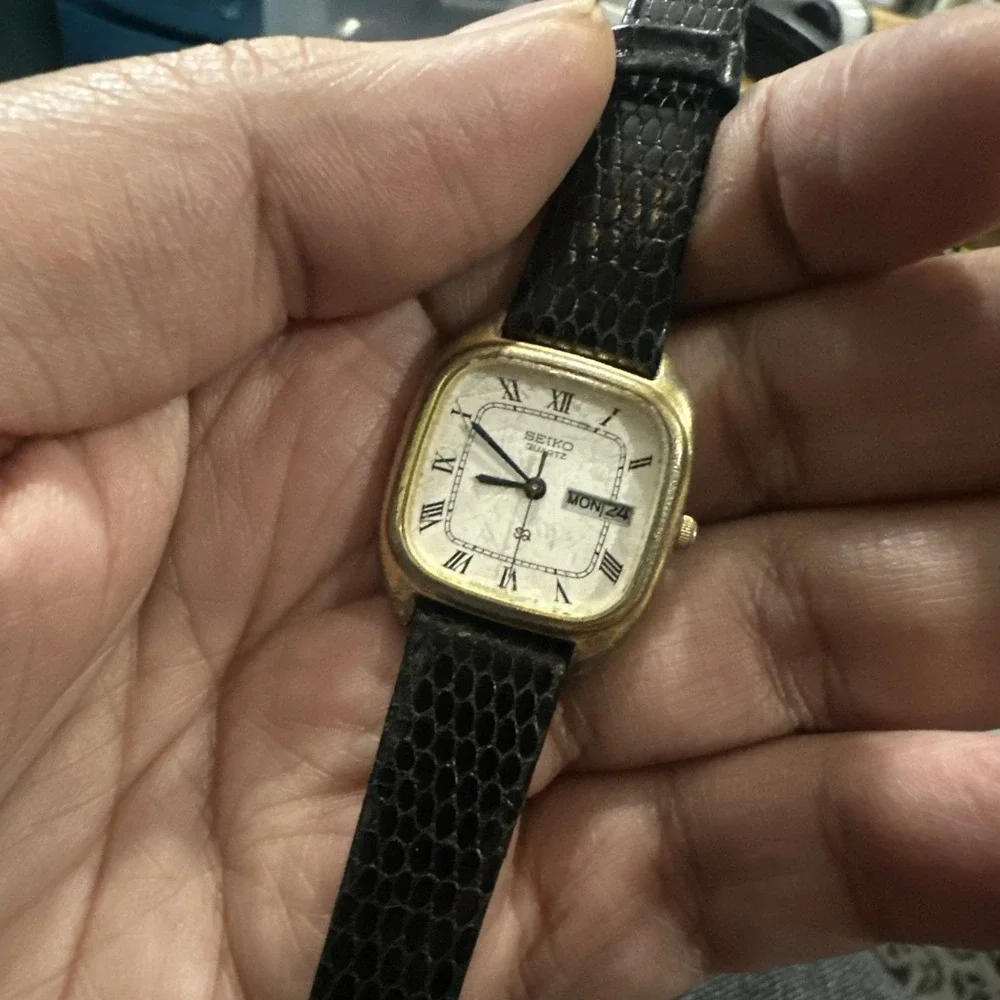 Working Vintage Seiko SQ Womens Watch Quartz 3423-5100 New Battery & Strap 24mm